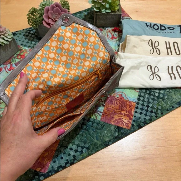 HOBO Metallic Gray Wristlet Clutch - Picture 2 of 4